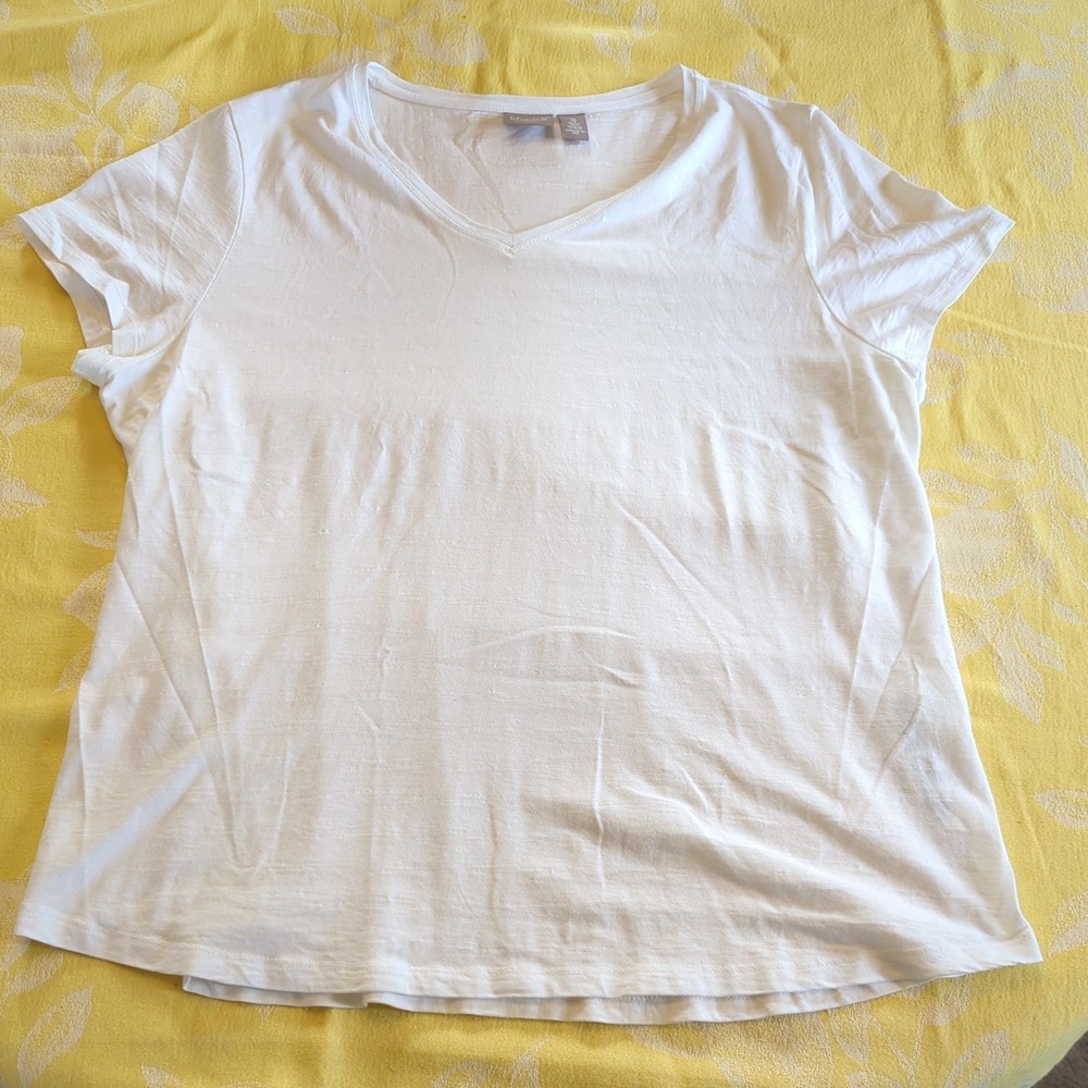 Chicos Women XL/Size 3‎ Ultimate Tee White V-Neck T-Shirt